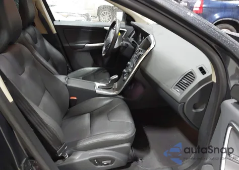 2013 Volvo Xc60 3.2/3.2 Platinum/3.2 Premier/3.2 Premier Plus из США, поврежденный, VIN YV4952DZ4D2368167